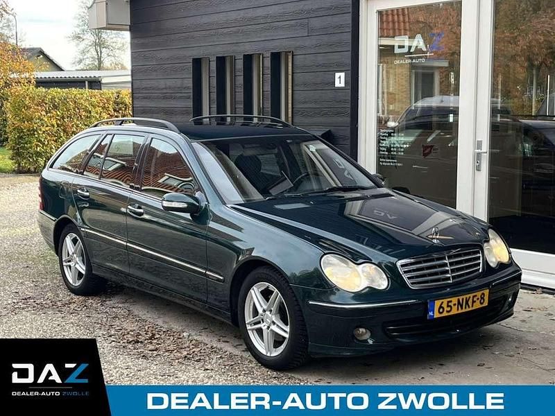 Groen Gebruikt 2004 Mercedes C200 Classic Stationwagen | € 3.945 (Iets duurder) - Afbeelding 1/3