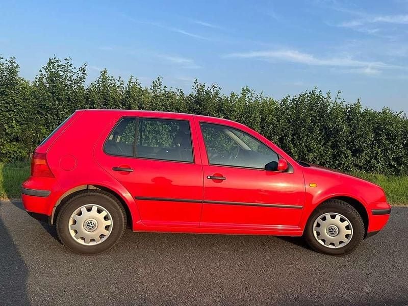 Occasion VW Golf III Trendline 75 PK (55 kW) 1998 Rood Hatchback