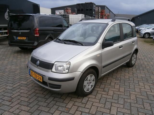 Grijs Gebruikt 2006 Fiat Panda Active Hatchback | € 2.249 (Eerlijke prijs) - Afbeelding 1/4