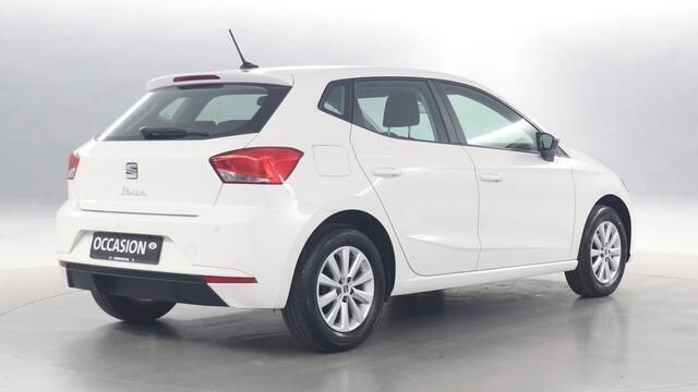 Wit Gebruikt 2023 Seat Ibiza CONNECT Hatchback | € 17.650 (Eerlijke prijs) - Afbeelding 1/3