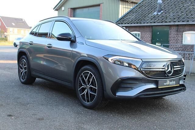 Occasion Mercedes EQA250 AMG line 139 kW (189 PK) 2022 Grijs (metallic) SUV
