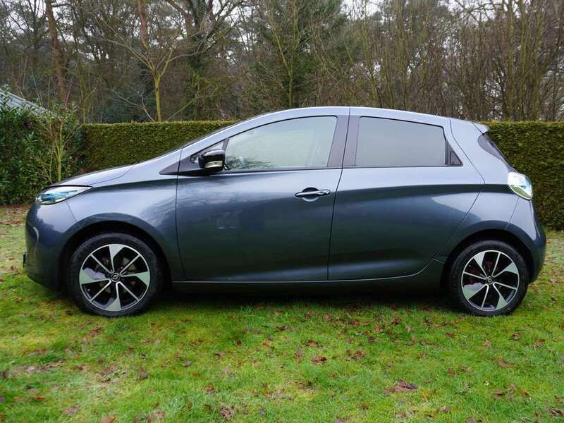 Grijs Gebruikt 2017 Renault Zoe Intens Hatchback | € 8.799 (Eerlijke prijs) - Afbeelding 1/4