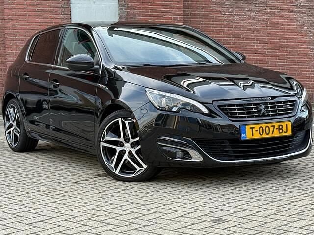 Zwart Gebruikt 2017 Peugeot 308 GT Hatchback | € 11.495 (Eerlijke prijs) - Afbeelding 1/4