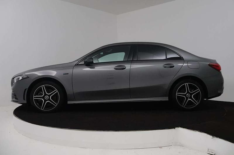 Occasion Mercedes A250 Business 160 PK (117 kW) 2020 Grijs Sedan