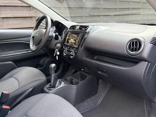 Occasion Mitsubishi Space Star Inform 71 PK (52 kW) 2014 Zwart Hatchback