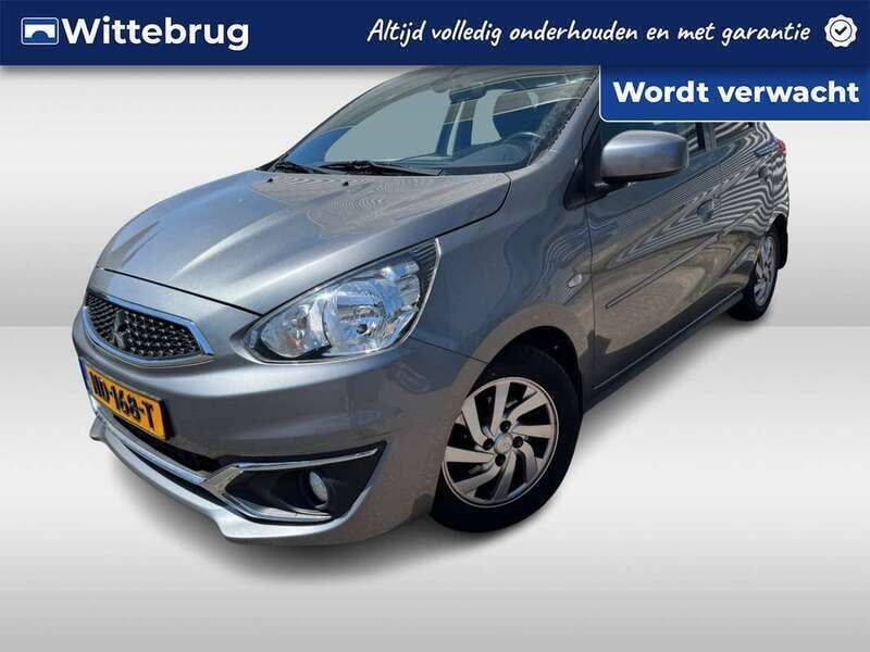 Grijs Gebruikt 2016 Mitsubishi Space Star Hatchback | € 10.925 (Eerlijke prijs) - Afbeelding 1/3