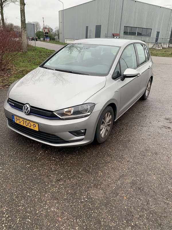 Grijs Gebruikt 2017 VW Golf VII Trendline Stationwagen | € 6.850 (Super prijs) - Afbeelding 1/4