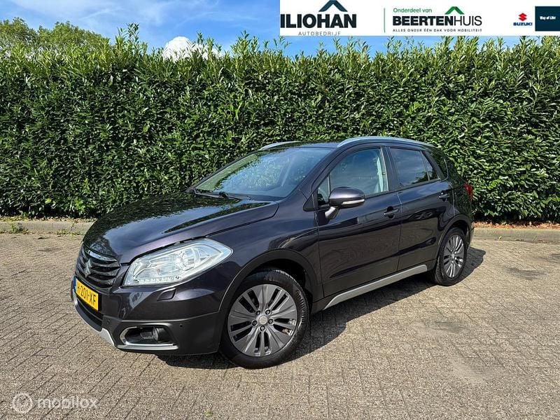 Grijs Gebruikt 2014 Suzuki SX4 S-Cross Exclusive SUV | € 12.350 (Eerlijke prijs) - Afbeelding 1/4