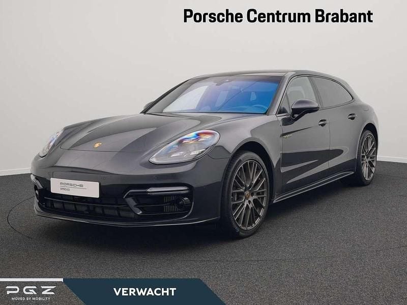 Vulkaangrijs metallic Gebruikt 2024 Porsche Panamera 4 Platinum Edition Sedan | € 119.750 (Iets duurder) - Afbeelding 1/4