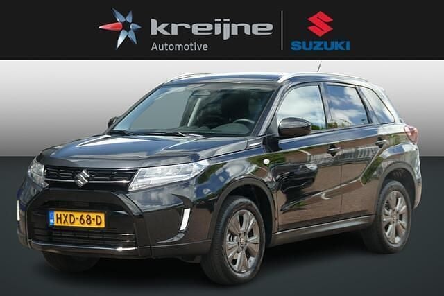 Zwart Gebruikt 2024 Suzuki Vitara SUV | € 26.425 (Eerlijke prijs) - Afbeelding 1/4