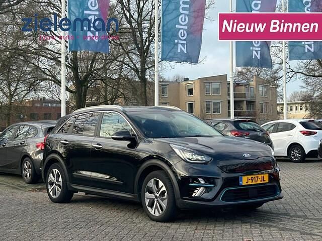Zwart Gebruikt 2020 Kia e-Niro SUV | € 16.345 (Super prijs) - Afbeelding 1/2