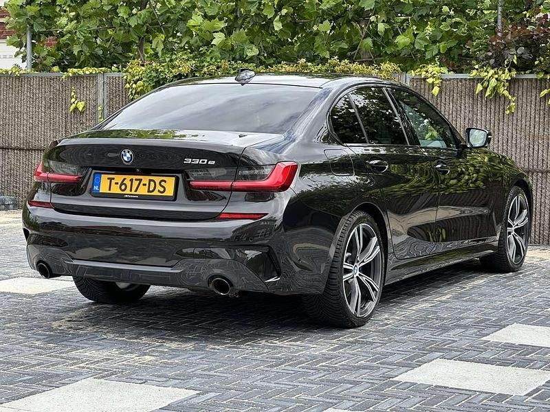 Occasion BMW 330 Executive 292 PK (214 kW) 2020 Zwart Sedan