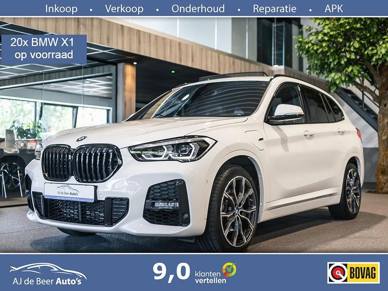 Wit Gebruikt 2022 BMW X1 Executive SUV | € 35.990 (Duur) - Afbeelding 1/4