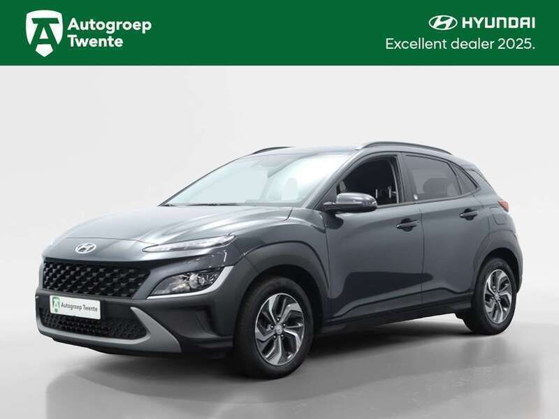 Grijs, metallic lak Gebruikt 2022 Hyundai Kona Comfort SUV | € 21.950 (Eerlijke prijs) - Afbeelding 1/4