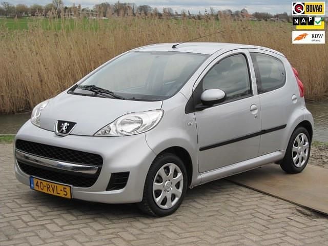 Occasion Peugeot 107 68 PK (50 kW) 2011 Grijs Hatchback