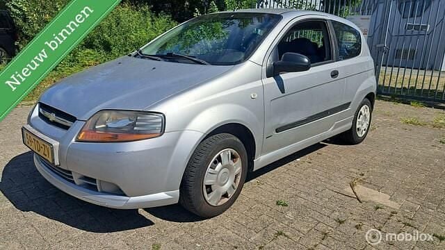 Grijs Gebruikt 2006 Chevrolet Kalos Hatchback | € 999 (Eerlijke prijs) - Afbeelding 1/4