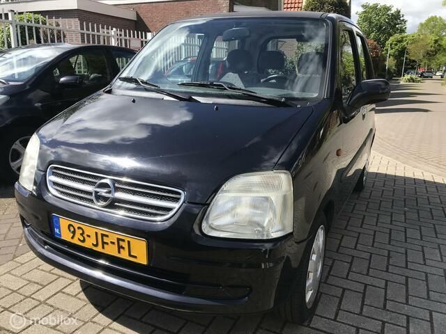 Zwart Gebruikt 2002 Opel Agila Comfort Hatchback | € 1.550 (Iets duurder) - Afbeelding 1/4
