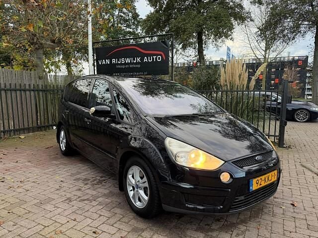 Zwart Gebruikt 2010 Ford S-MAX Titanium MPV | € 3.490 (Eerlijke prijs) - Afbeelding 1/4
