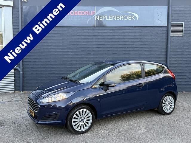 Blauw Gebruikt 2016 Ford Fiesta Hatchback | € 4.950 (Goede deal) - Afbeelding 1/4