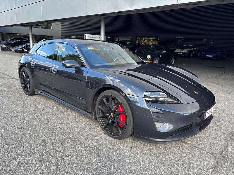Zwart Gebruikt 2023 Porsche Taycan GTS Sport Turismo Sedan | € 64.911 (Goede deal) - Afbeelding 1/4