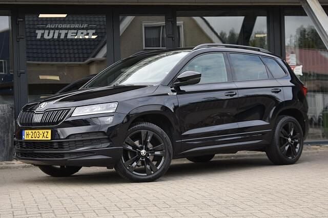 Suv Gebruikt 2020 Skoda Karoq SportLine SUV | € 24.945 (Eerlijke prijs) - Afbeelding 1/4