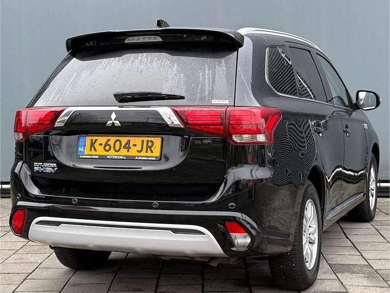 Occasion Mitsubishi Outlander P-HEV 224 PK (164 kW) 2021 Zwart SUV