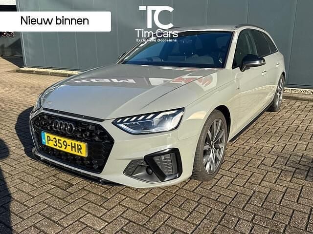 Occasion Audi A4 Competition 150 PK (110 kW) 2022 Grijs Stationwagen