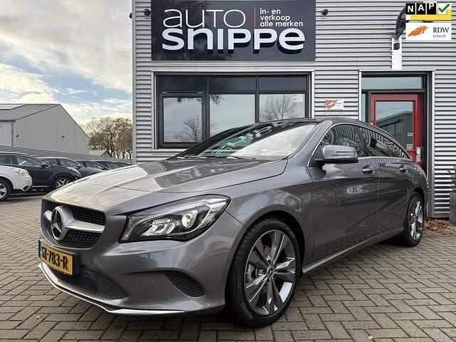 Grijs Gebruikt 2018 Mercedes CLA200 Shooting Brake Prestige Stationwagen | € 18.950 (Eerlijke prijs) - Afbeelding 1/4