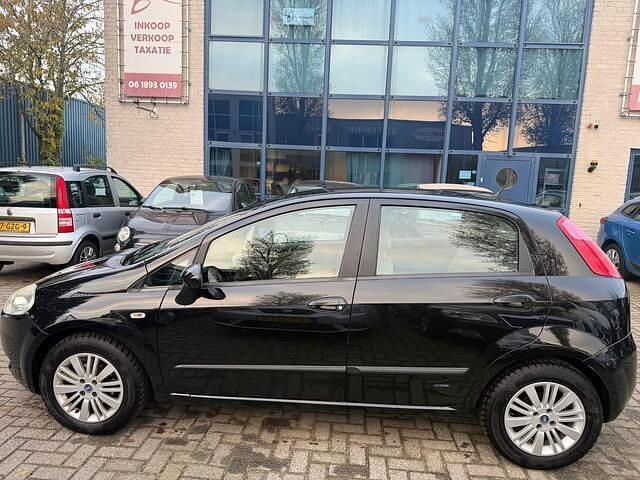 Occasion Fiat Grande Punto Emotion 95 PK (69 kW) 2007 Zwart (metallic) Hatchback