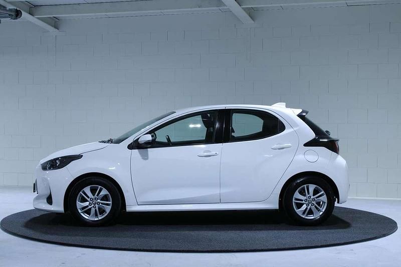 Occasion Toyota Yaris Hybrid 116 PK (85 kW) 2021 Wit Hatchback