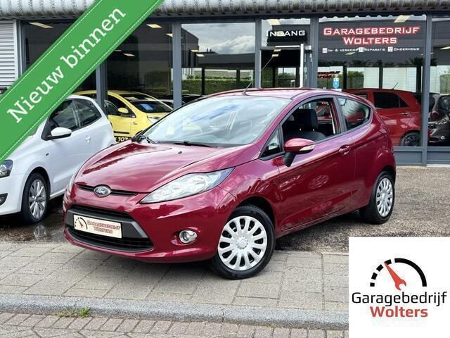 Paars Gebruikt 2011 Ford Fiesta Limited Hatchback | € 4.450 (Goede deal) - Afbeelding 1/4