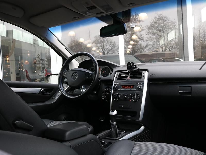 Occasion Mercedes B200 136 PK (100 kW) 2008 Zwart MPV