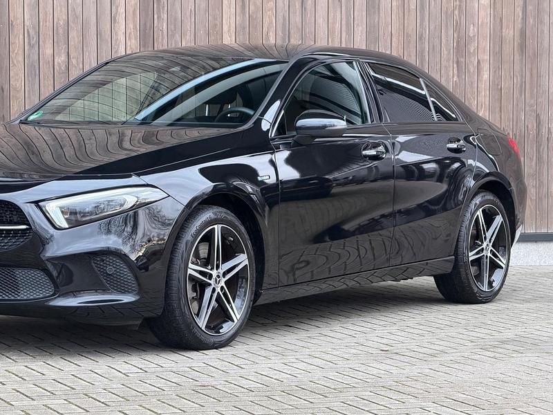 Occasion Mercedes A250 Premium 218 PK (160 kW) 2020 Zwart Sedan