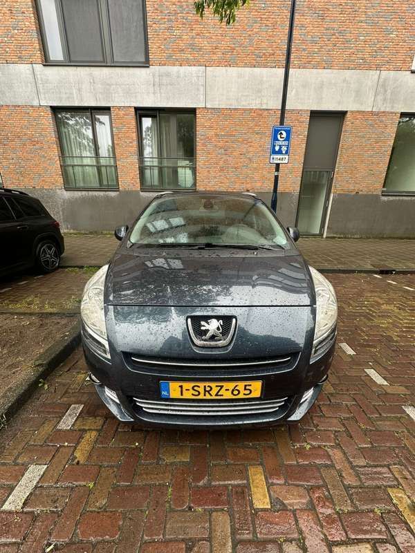 Groen Gebruikt 2013 Peugeot 5008 Style MPV | € 2.250 (Super prijs) - Afbeelding 1/4