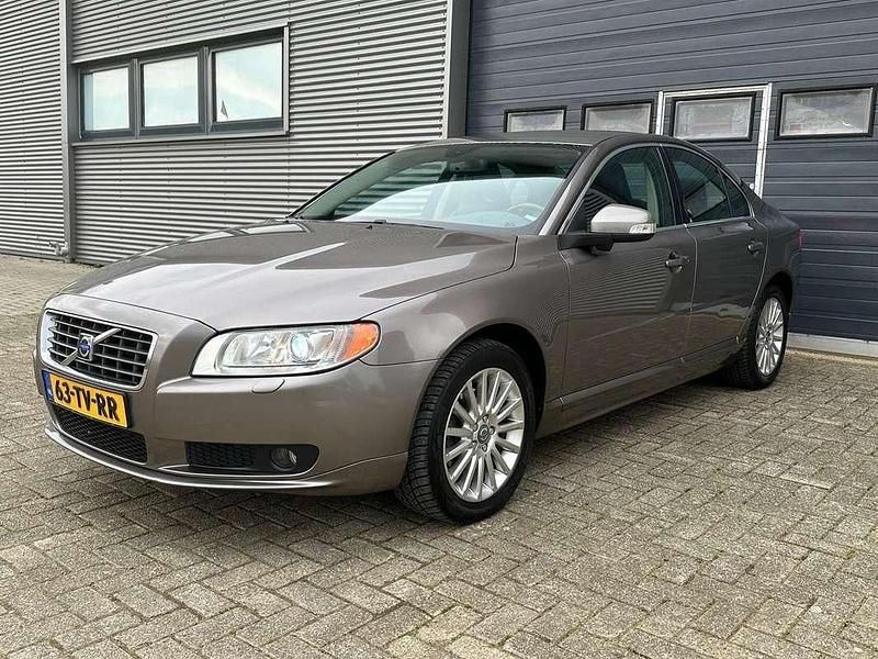 Beige Gebruikt 2007 Volvo S80 Summum Sedan | € 6.700 (Super prijs) - Afbeelding 1/4