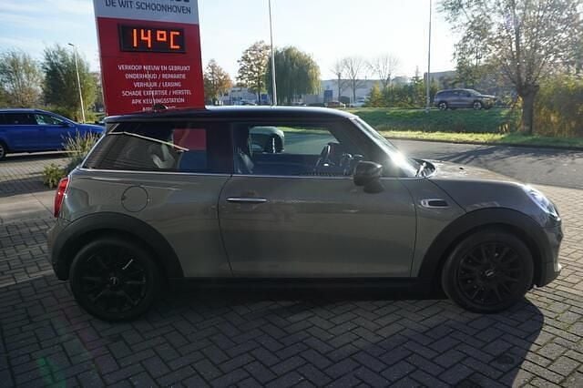 Grijs Gebruikt 2020 Mini Cooper Chili Hatchback | € 14.295 (Goede deal) - Afbeelding 1/4