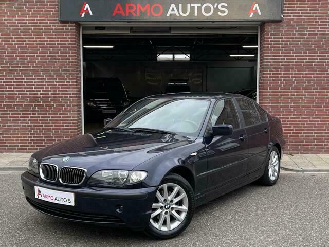 Blauw Gebruikt 2004 BMW 318 Executive Sedan | € 3.850 (Eerlijke prijs) - Afbeelding 1/4