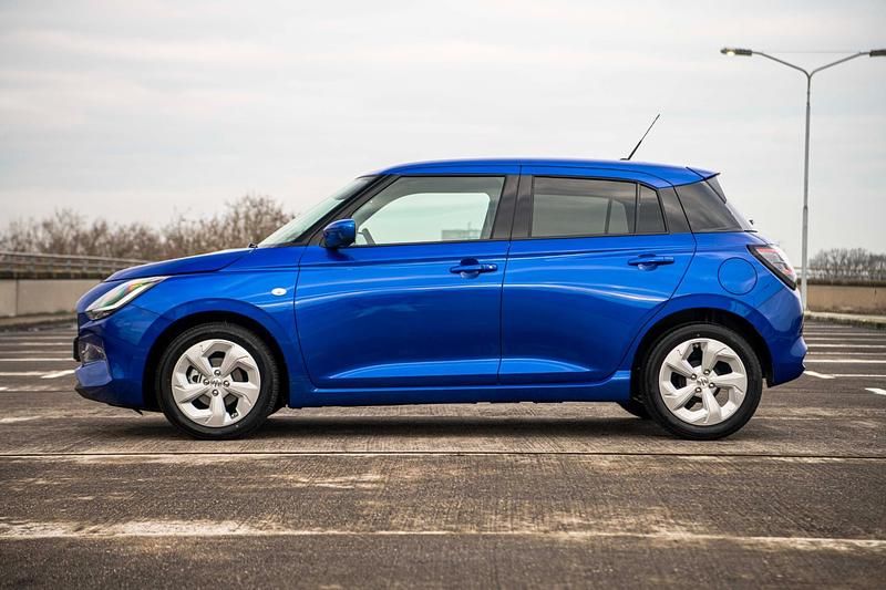 Occasion Suzuki Swift 2026 Blauw Hatchback
