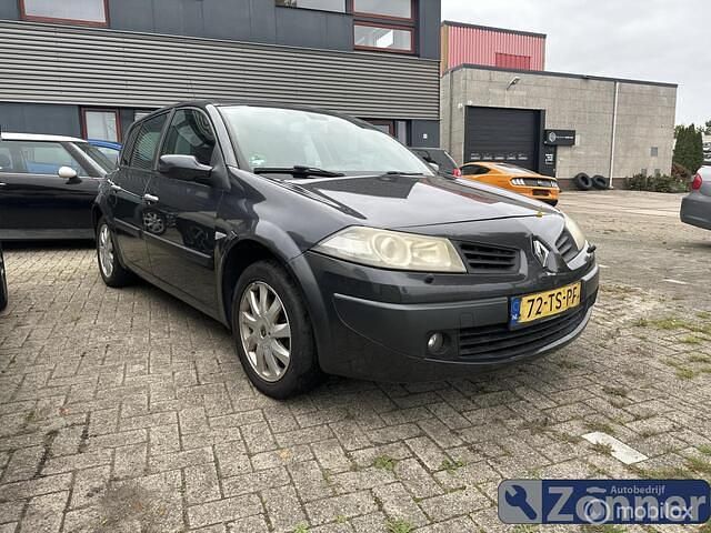 Grijs Gebruikt 2007 Renault Mégane II Business Hatchback | € 1.100 (Goede deal) - Afbeelding 1/4