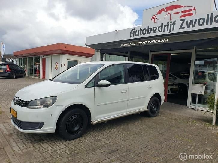 Gebruikt 2014 VW Touran Comfortline MPV | € 3.950 (Duur) - Afbeelding 1/4