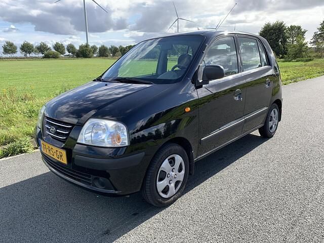 Zwart Occasion 2005 Hyundai Atos Active Hatchback | € 1.640 (Eerlijke prijs) - Afbeelding 1/4
