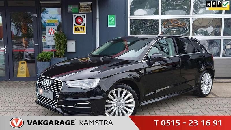Zwart Gebruikt 2015 Audi A3 Sportback e-tron Ambition Sedan | € 9.250 (Eerlijke prijs) - Afbeelding 1/3