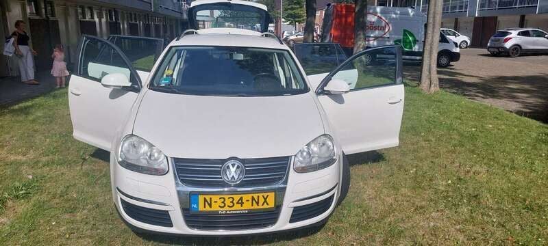 Wit Gebruikt 2008 VW Golf VI Trendline Stationwagen | € 3.999 (Eerlijke prijs) - Afbeelding 1/4