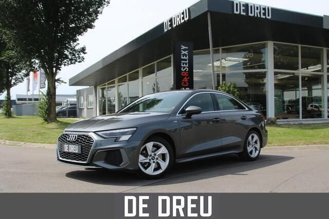 Grijs Gebruikt 2021 Audi A3 S-Line Sedan | € 28.795 (Eerlijke prijs) - Afbeelding 1/4