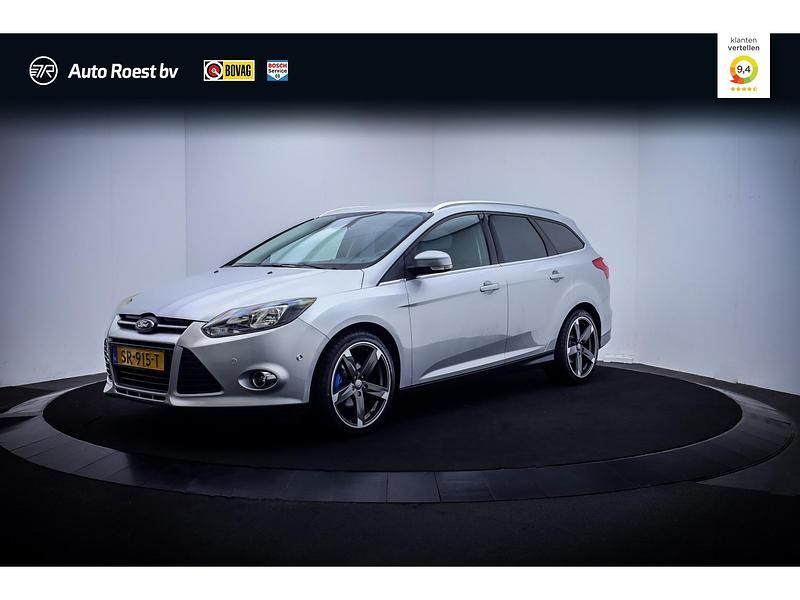 Grijs Gebruikt 2012 Ford Focus Trend Stationwagen | € 6.950 (Iets duurder) - Afbeelding 1/4