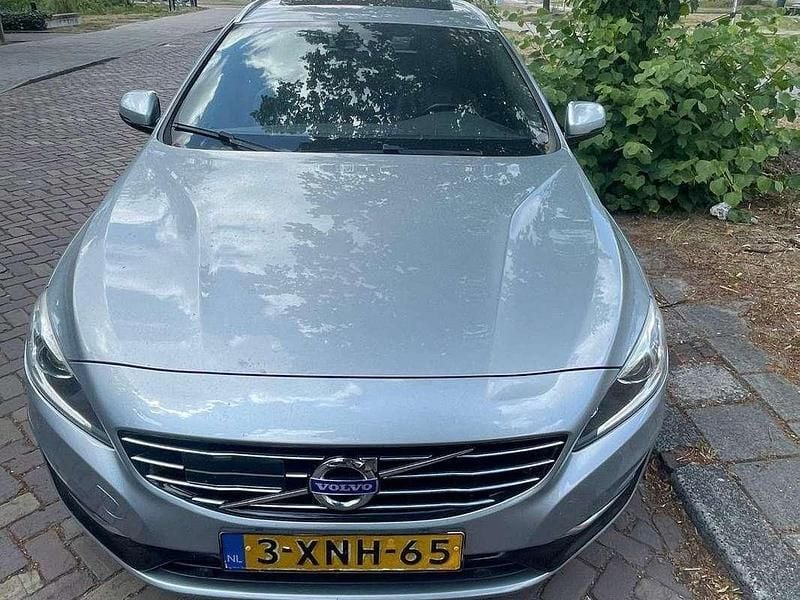Zilver Gebruikt 2014 Volvo V60 Stationwagen | € 6.400 (Super prijs) - Afbeelding 1/4