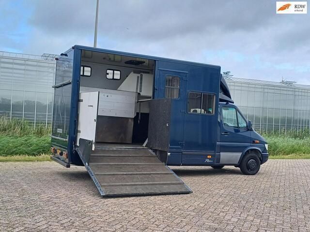 Blauw Gebruikt 1999 Mercedes Sprinter Van | € 12.750 (Iets duurder) - Afbeelding 1/4