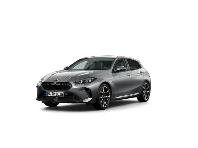 Zilver Nieuw 2025 BMW 120 M Sport Hatchback | € 55.412 (Eerlijke prijs) - Afbeelding 1/3