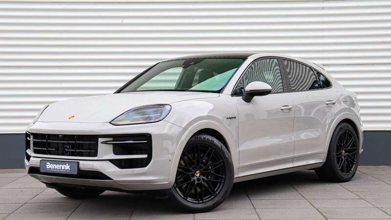 Grijs Nieuw 2025 Porsche Cayenne SUV | € 144.950 - Afbeelding 1/4