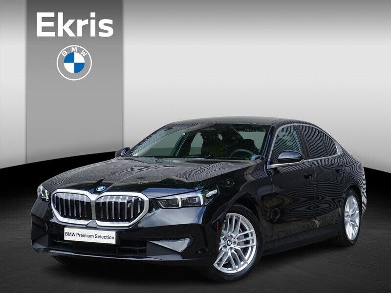 Zwart Gebruikt 2025 BMW i5 Comfort Edition Sedan | € 79.900 - Afbeelding 1/4